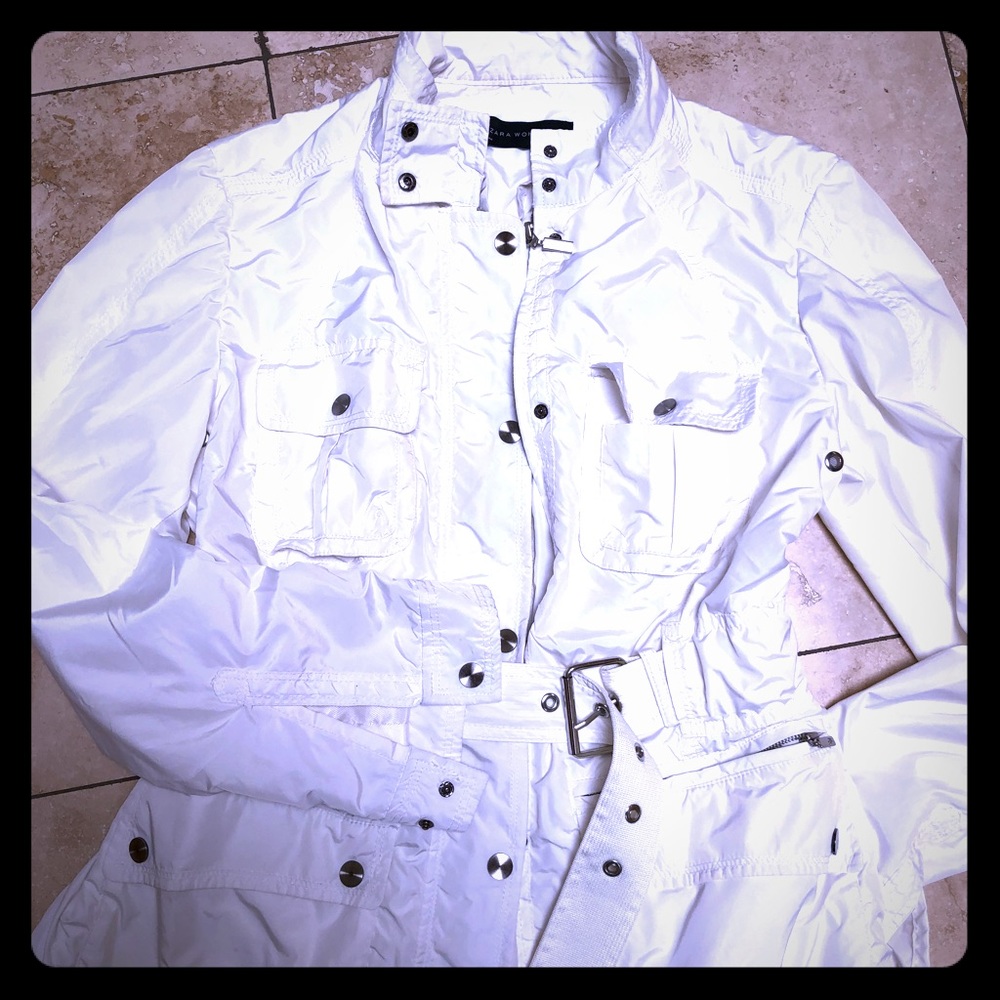 ZARA casual white jacket in shiny material